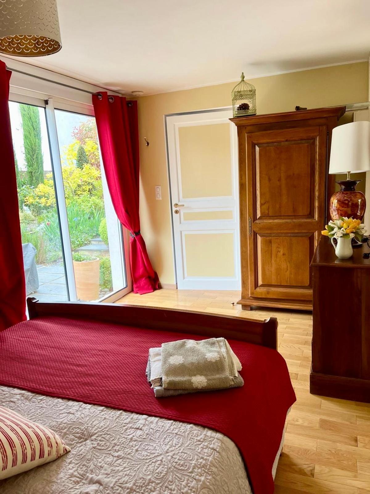 Apartament Gite Chez Madeleine Louhans Zewnętrze zdjęcie